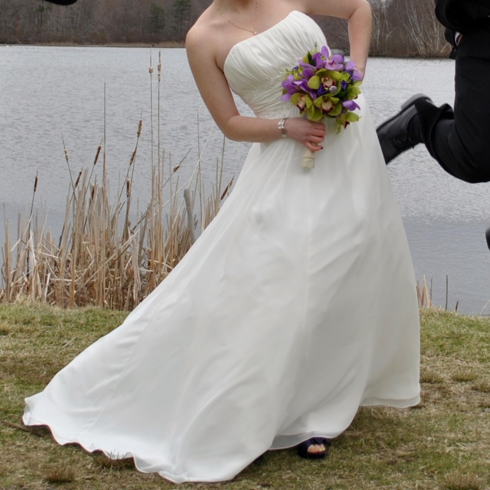 Sz10 Wedding Gown: A-Line, Pockets, Embellishments - Picture 5 of 8